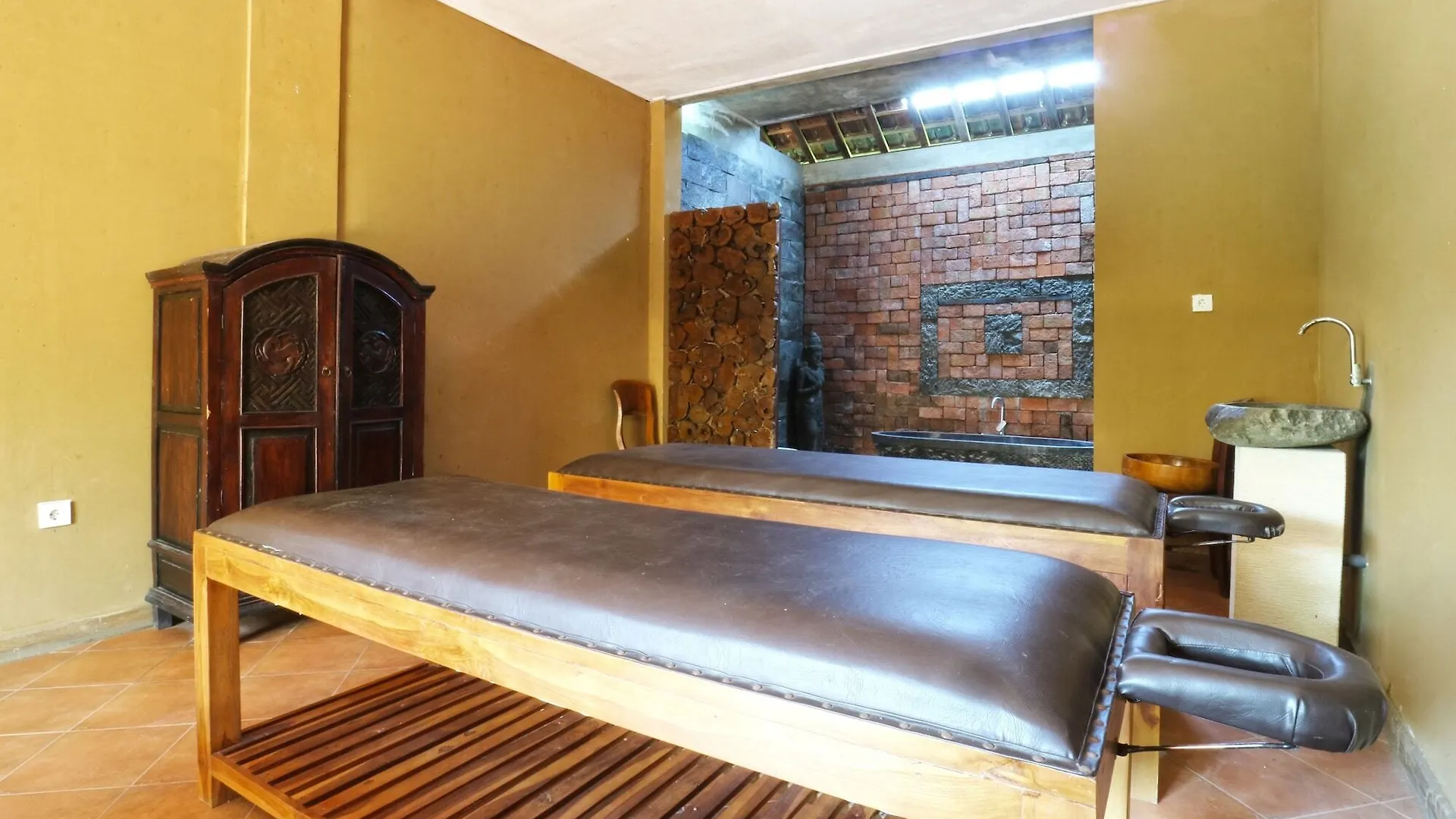 D'Uma Residence Denpasar  2*, Denpasar (Bali)