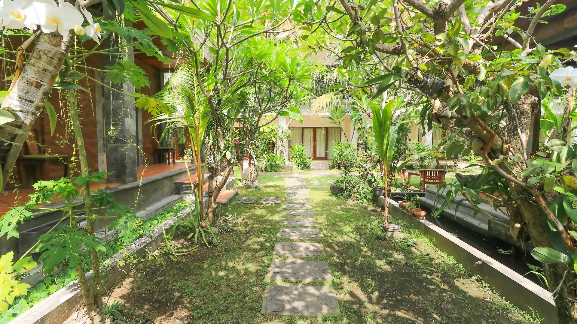 Hotel D'Uma Residence Denpasar
